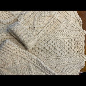Mens irish knit sweater size L   Rarely worn